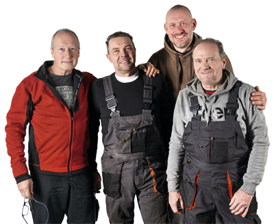 náš tým automechaniků (zleva): Martin Štrunc, Petr Klinka, Michal Předota, Vladimír Klinka náš tým automechaniků (zleva): Martin Štrunc, Petr Klinka, Michal Předota, Vladimír Klinka